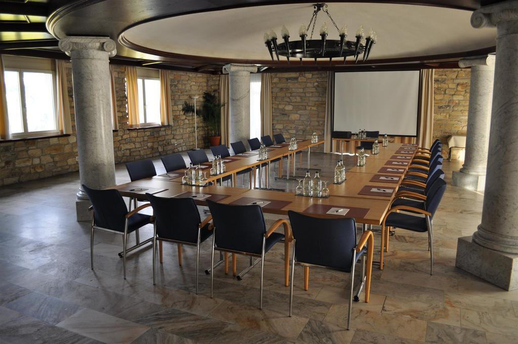 Seminar- & Erlebnishotel Roemerturm Filzbach Exterior photo